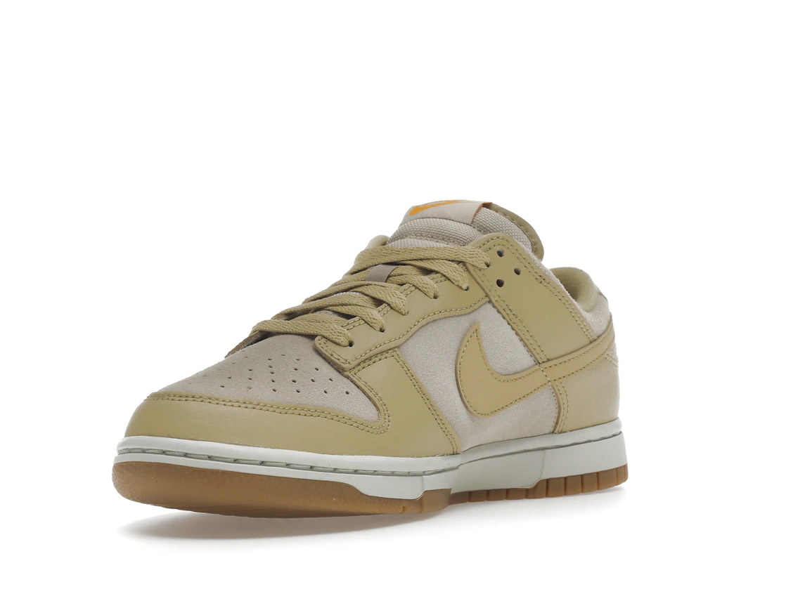 Nike Dunk Low Khaki Suede Gum