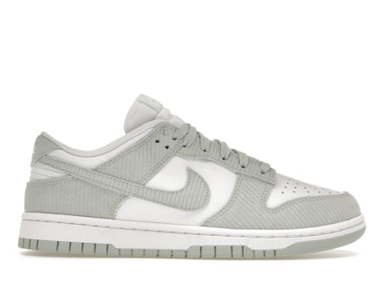 Nike Dunk Low en pana plateada clara (de mujer) FN7658-100 ES