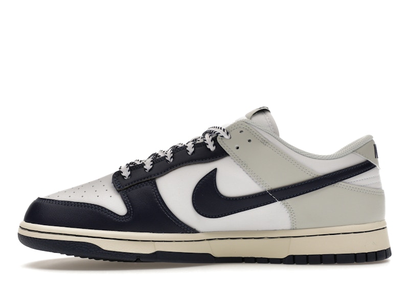 Nike Dunk Low New York Yankees