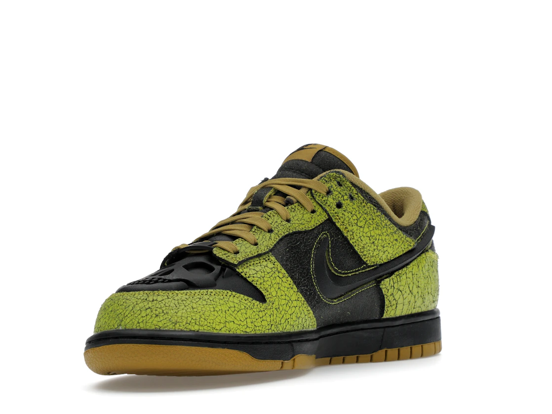 Nike Dunk Low Retro QS Halloween Skull
