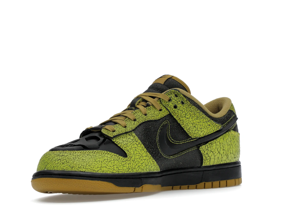 Nike Dunk Low Retro QS Halloween Skull