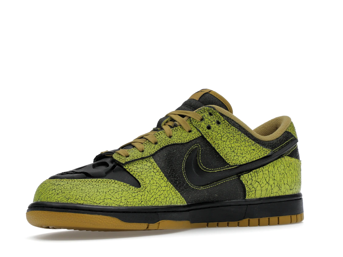 Nike Dunk Low Retro QS Halloween Skull