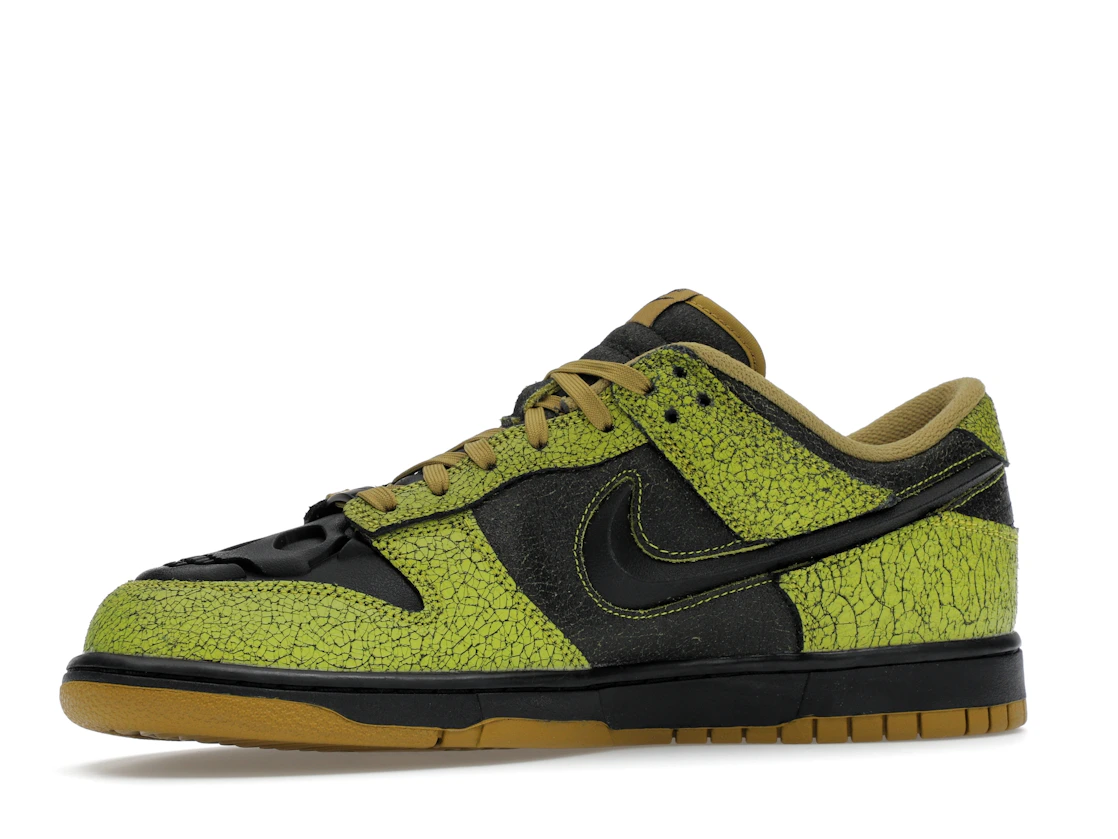 Nike Dunk Low Retro QS Halloween Skull