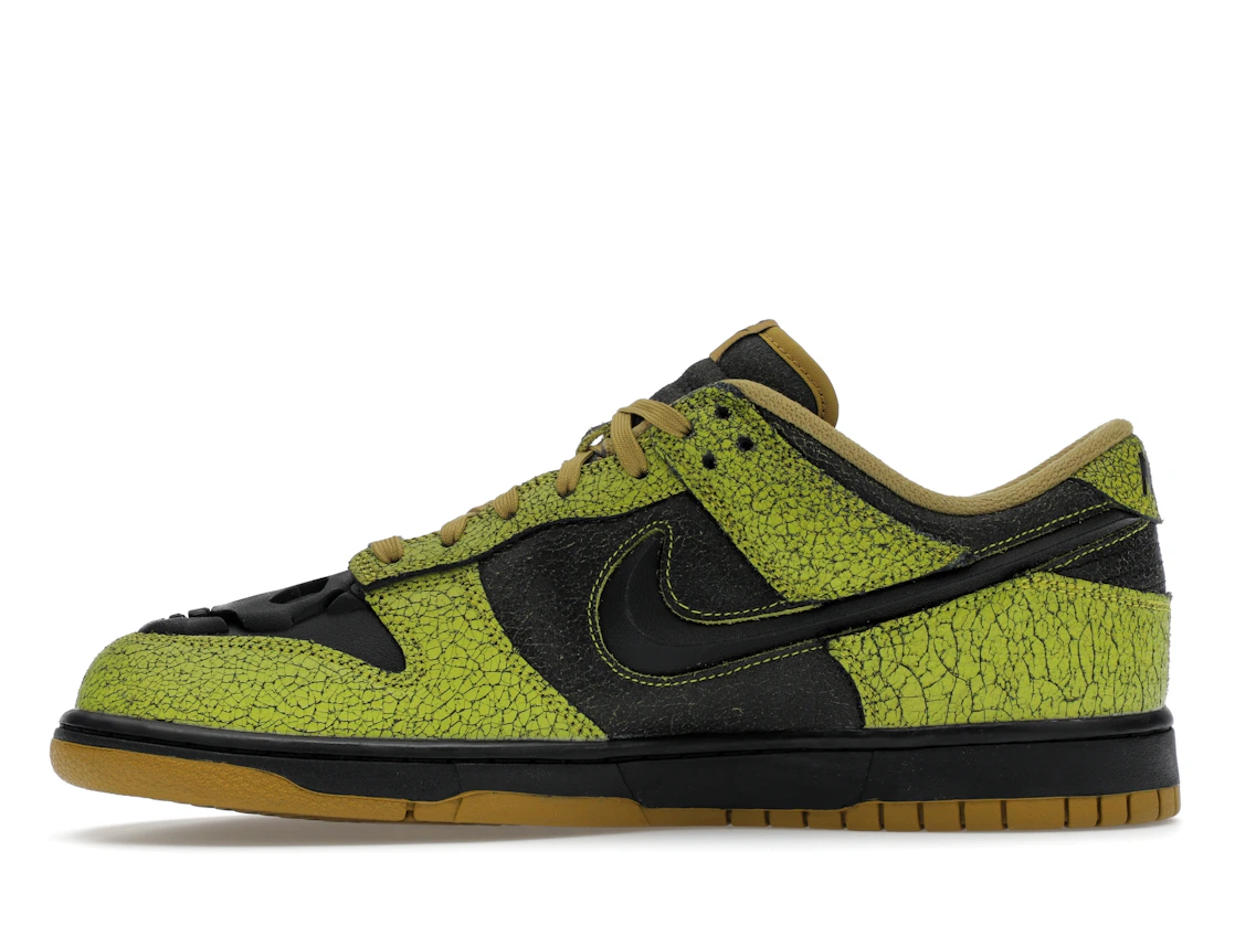 Nike Dunk Low Retro QS Halloween Skull