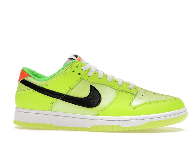 Nike Dunk Low SE Splash Volt