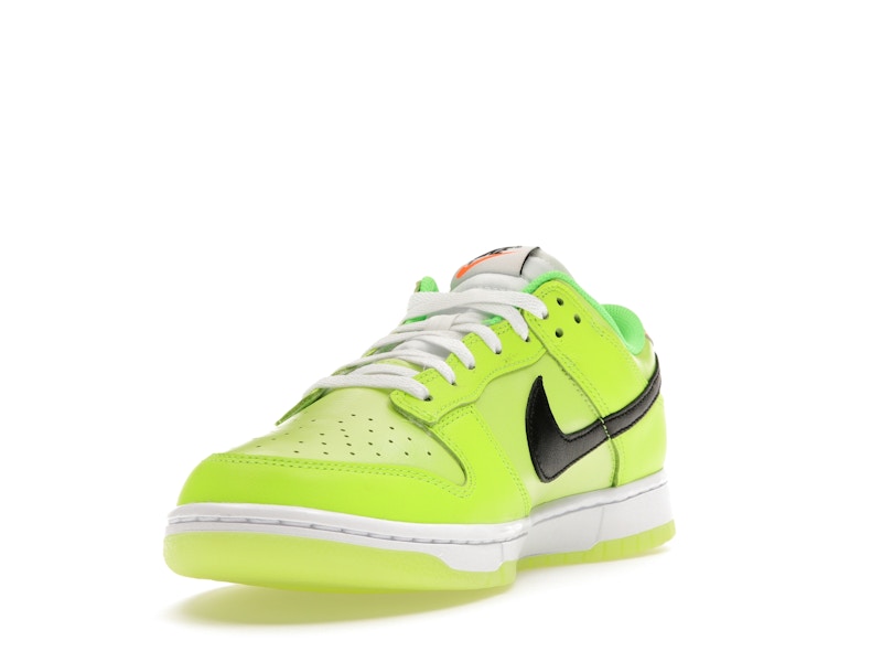 Nike Dunk Low SE Splash Volt
