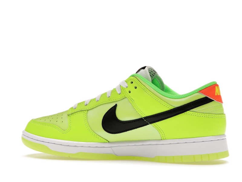 Nike Dunk Low SE Splash Volt
