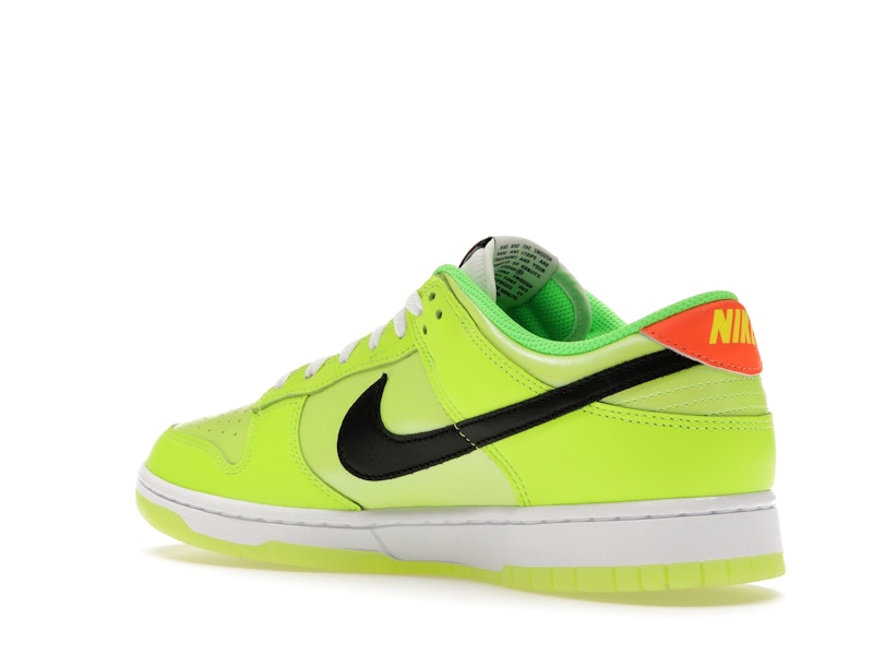 Nike Dunk Low SE Splash Volt
