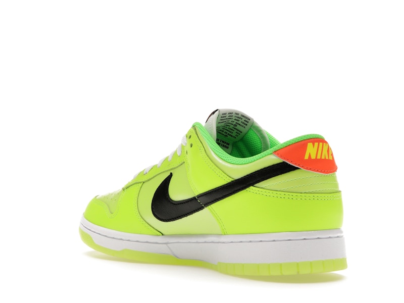 Nike Dunk Low SE Splash Volt