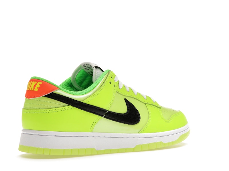 Nike Dunk Low SE Splash Volt
