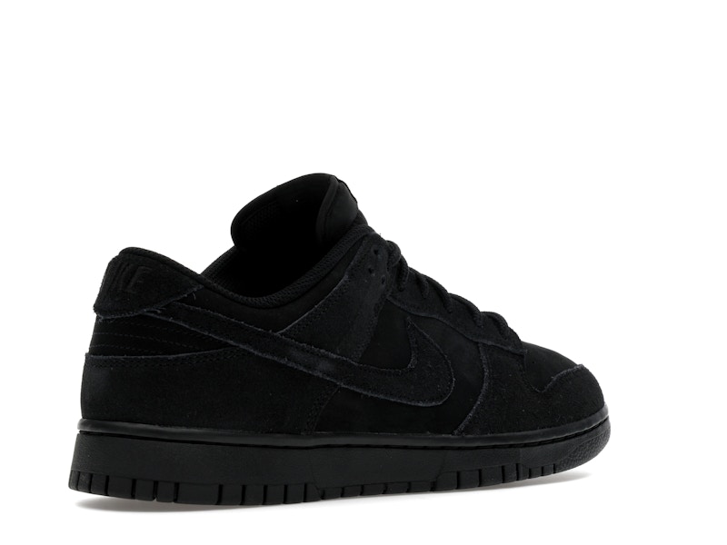 Nike Dunk Low SE Triple Black