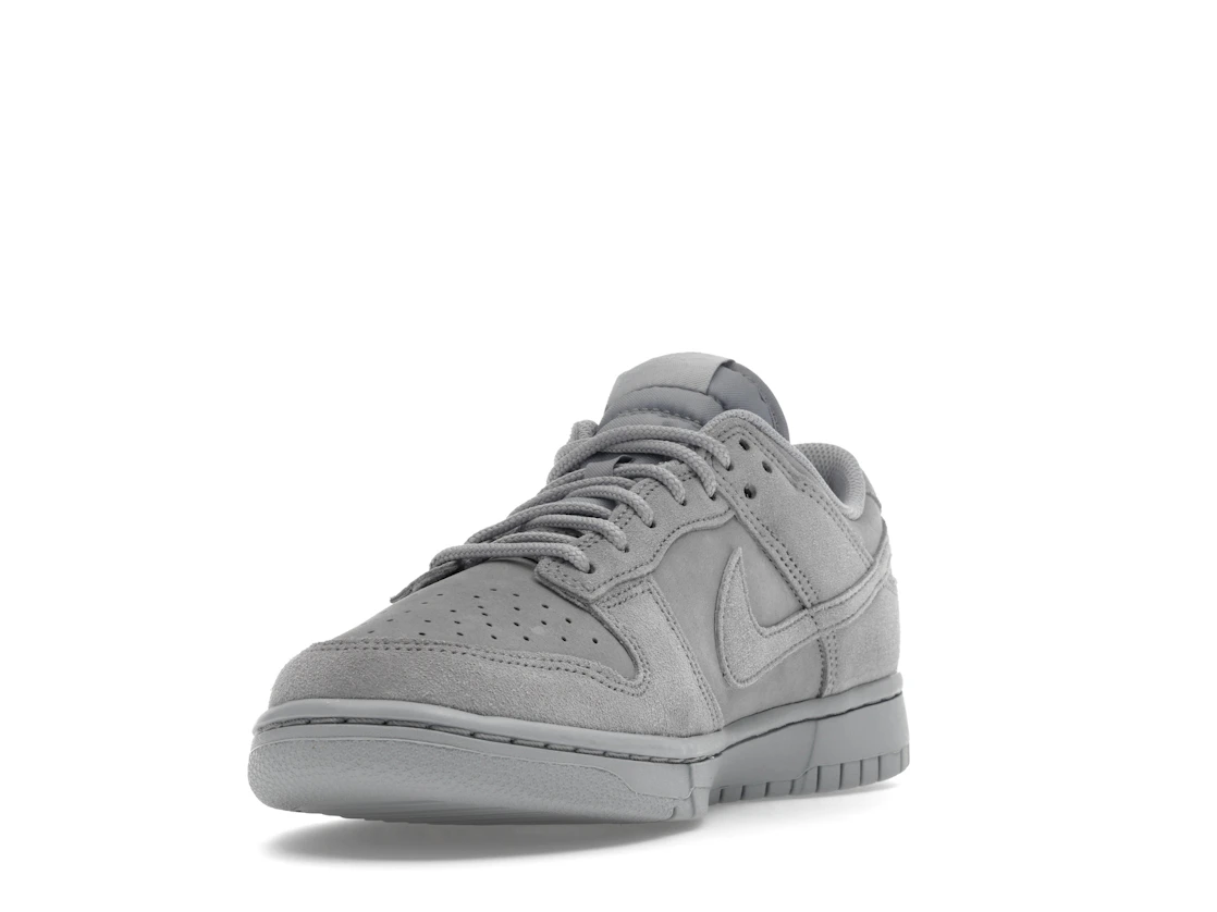 Nike Dunk Low SE Wolf Grey