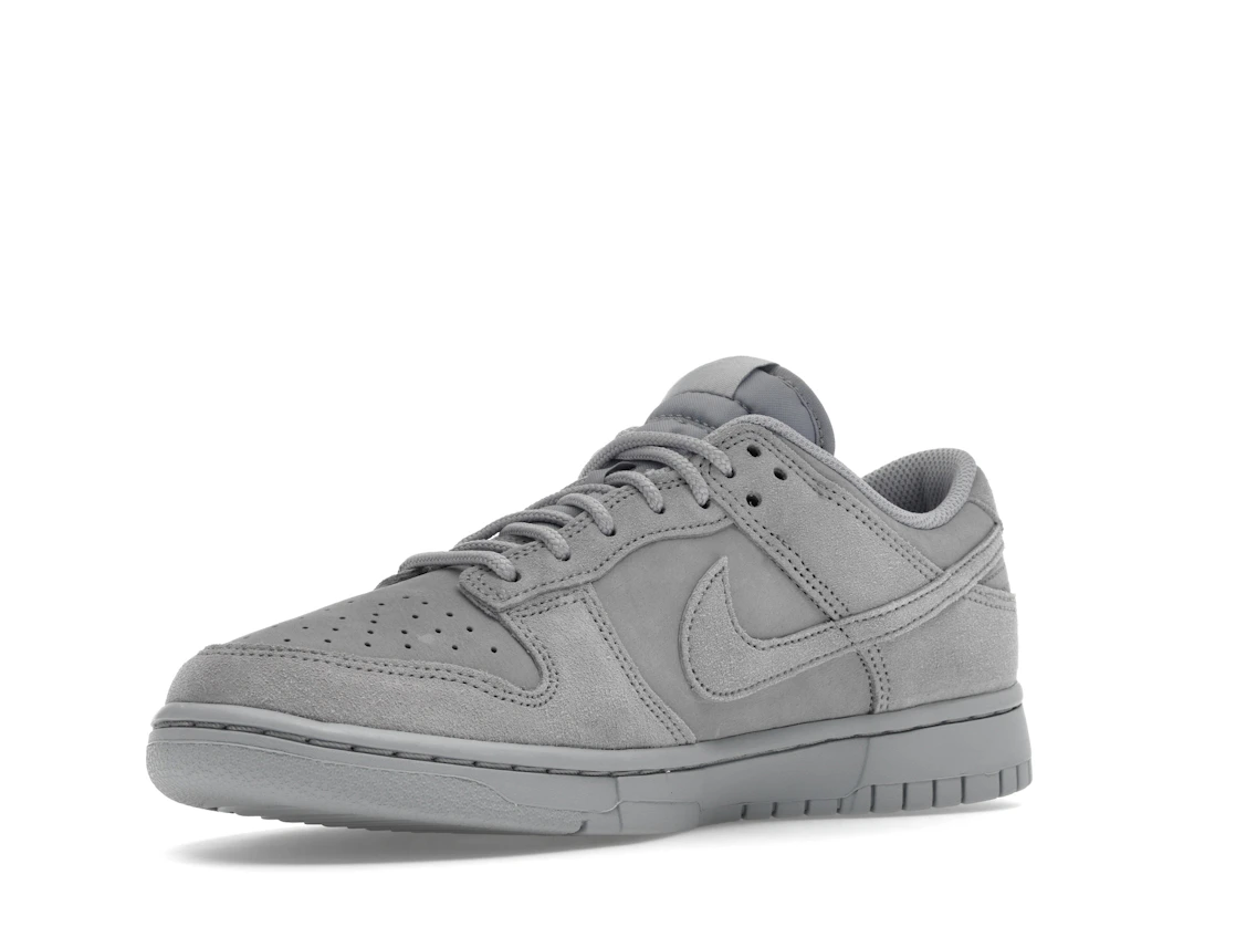 Nike Dunk Low SE Wolf Grey