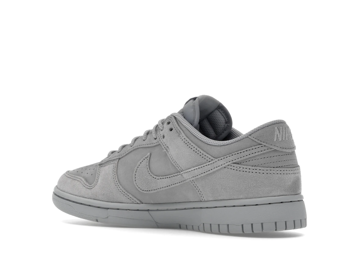 Nike Dunk Low SE Wolf Grey