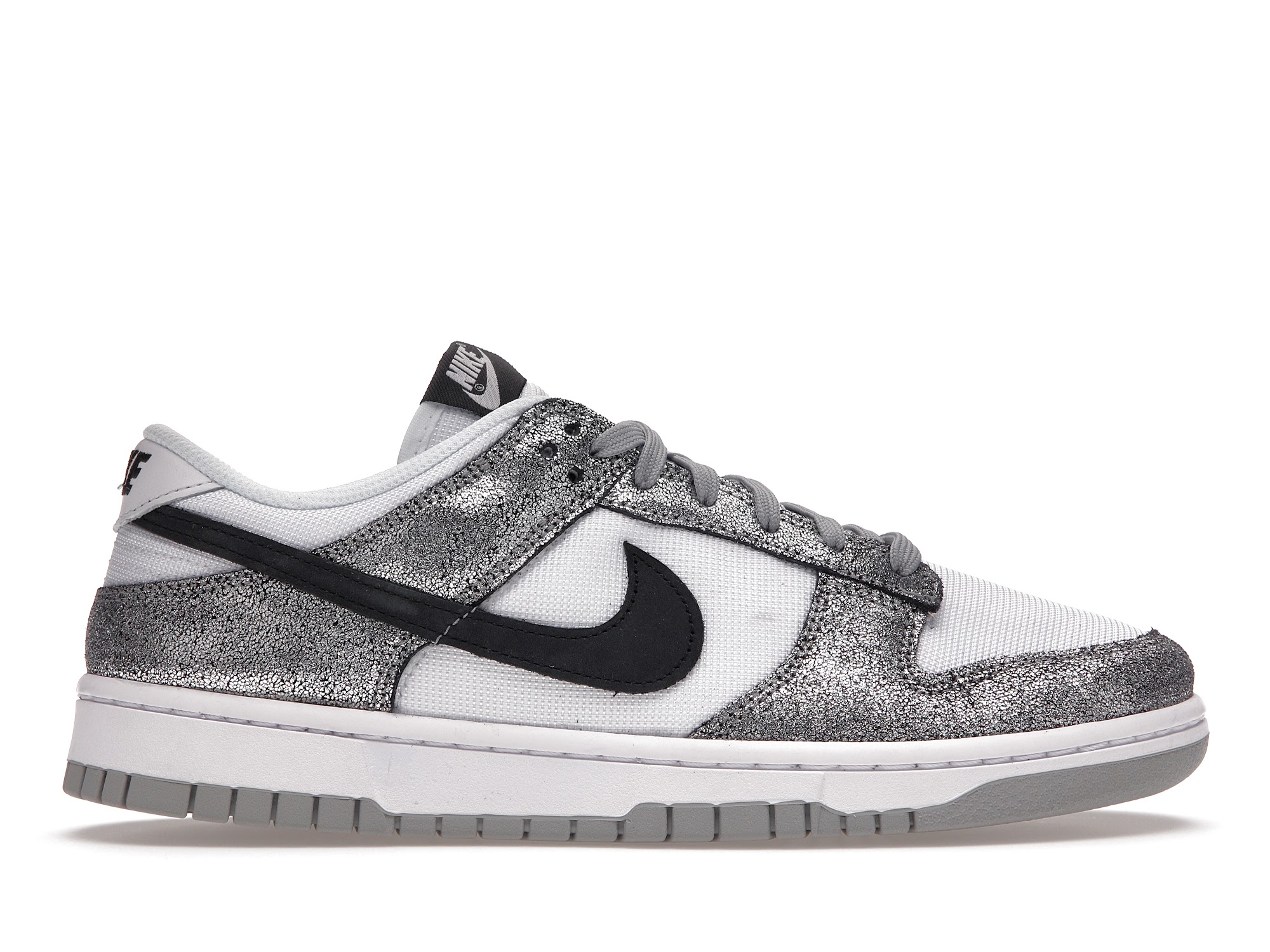 White and grey cheetah hotsell nike dunks