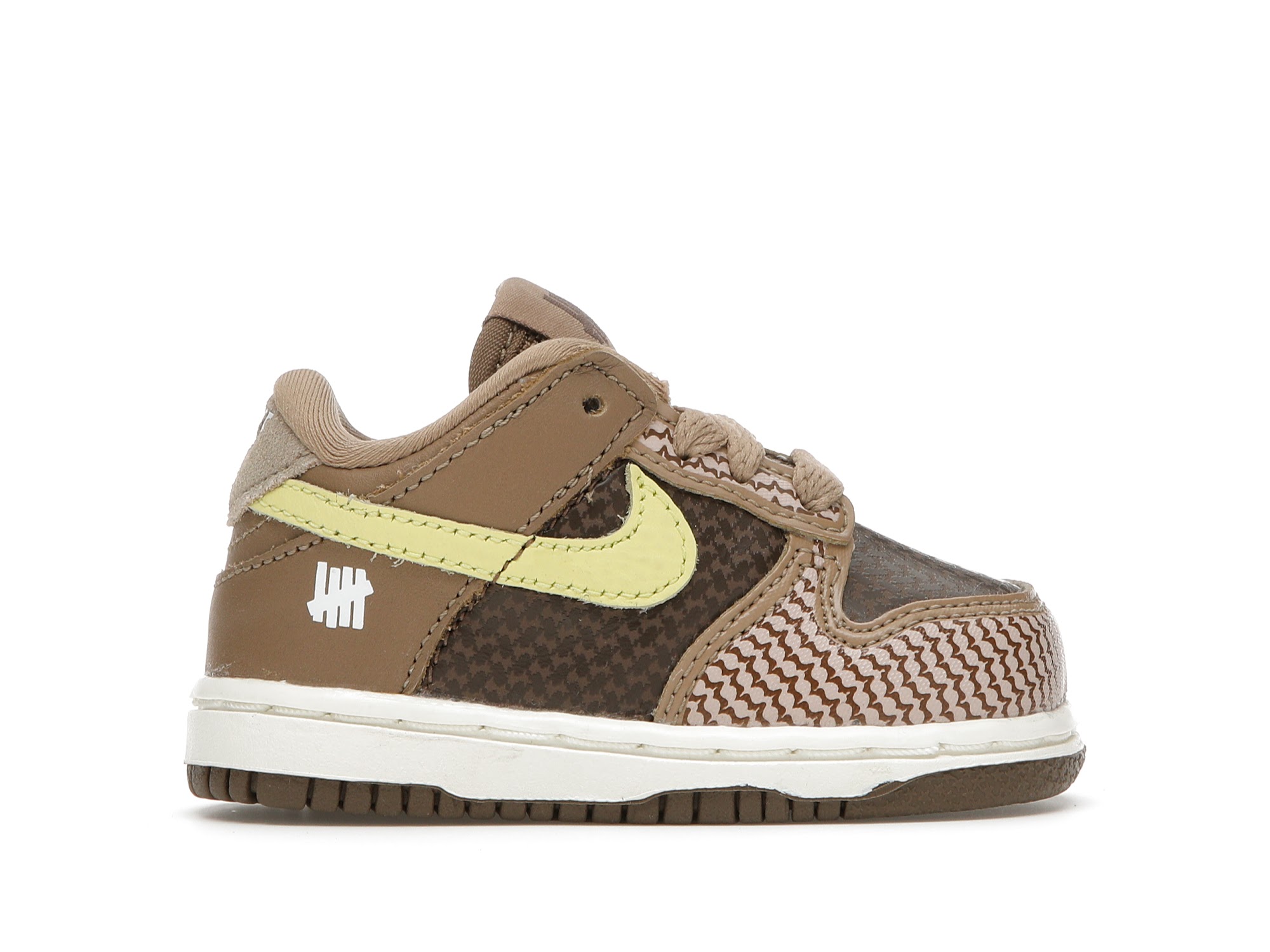 UNDEFEATED × NIKE TD DUNK LOW SP