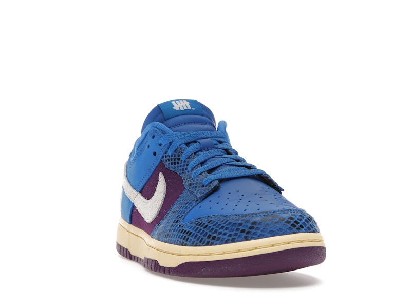 Nike Dunk Low Undefeated 5 On It Dunk vs. AF1