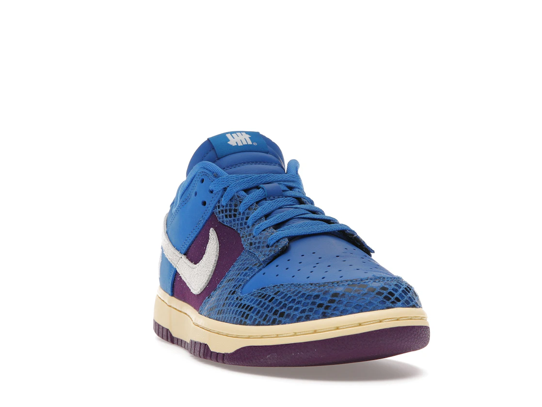 Nike Dunk Low Undefeated 5 On It Dunk vs. AF1