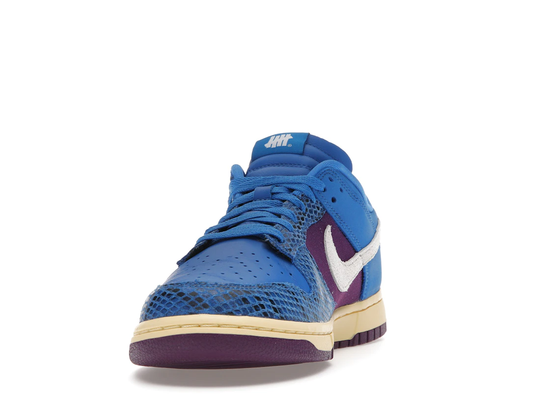 Nike Dunk Low Undefeated 5 On It Dunk vs. AF1