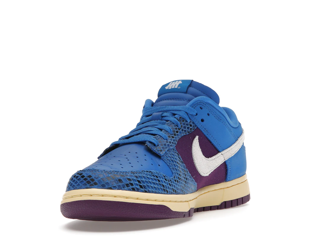 Nike Dunk Low Undefeated 5 On It Dunk vs. AF1