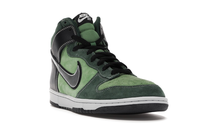 Brut dunks