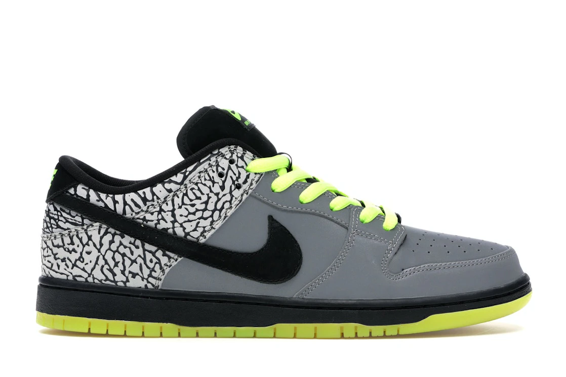 Nike SB Dunk Low DJ Clark Kent x Primitive 112