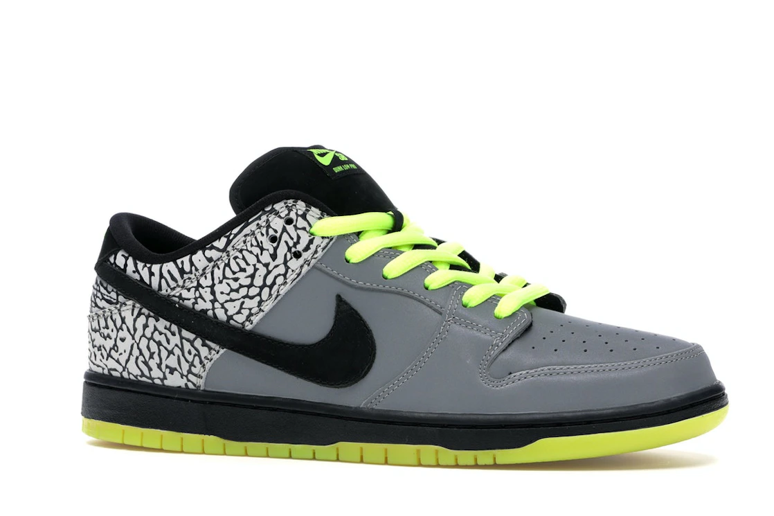 Nike SB Dunk Low DJ Clark Kent x Primitive 112