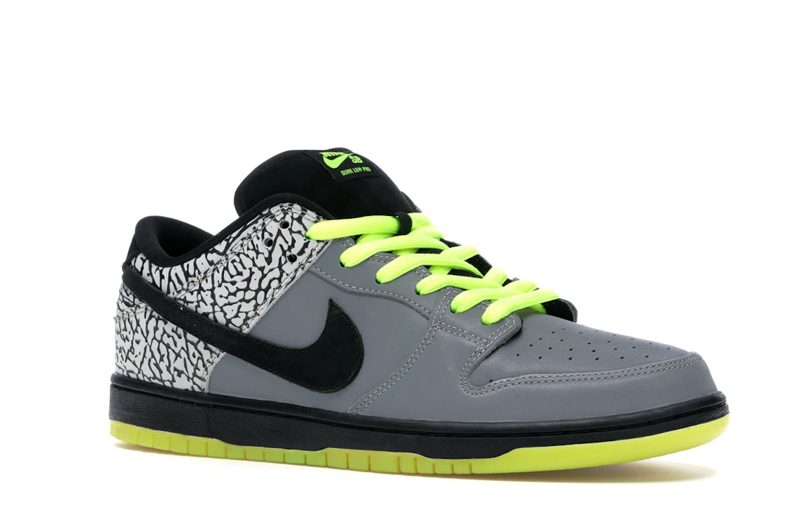 Nike SB Dunk Low DJ Clark Kent x Primitive 112