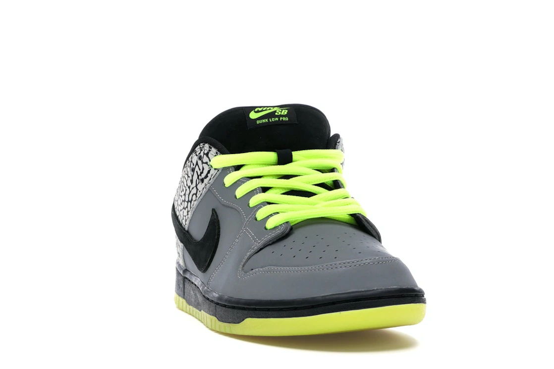 Nike SB Dunk Low DJ Clark Kent x Primitive 112