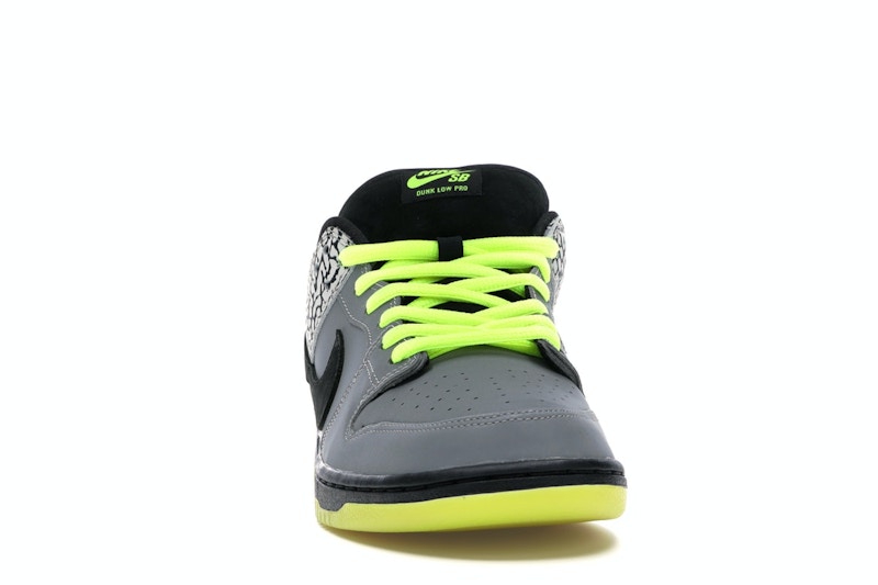 Nike SB Dunk Low DJ Clark Kent x Primitive 112
