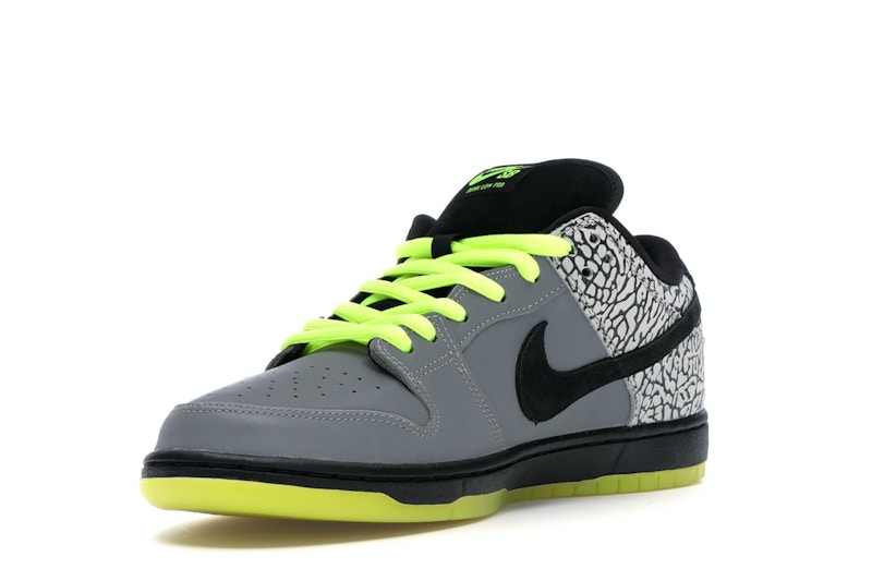 Nike SB Dunk Low DJ Clark Kent x Primitive 112