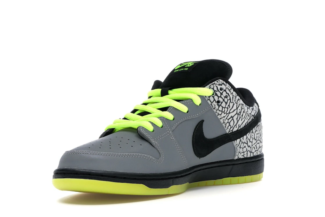 Nike SB Dunk Low DJ Clark Kent x Primitive 112