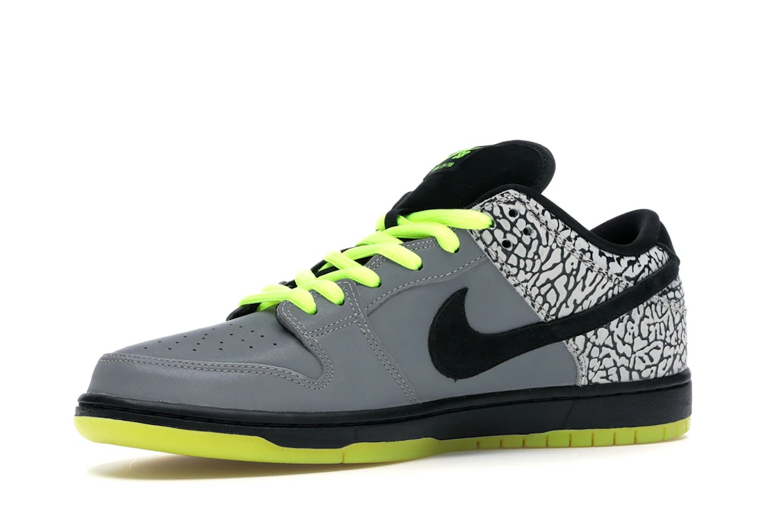 Nike SB Dunk Low DJ Clark Kent x Primitive 112