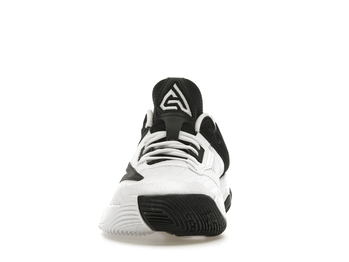 Nike Giannis Immortality 3 Oreo