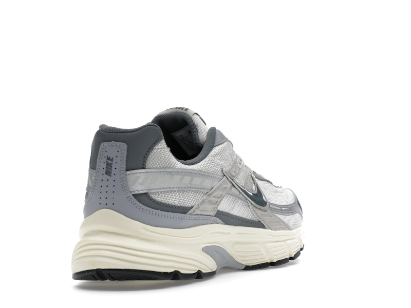 Nike Initiator Light Bone Smoke Grey