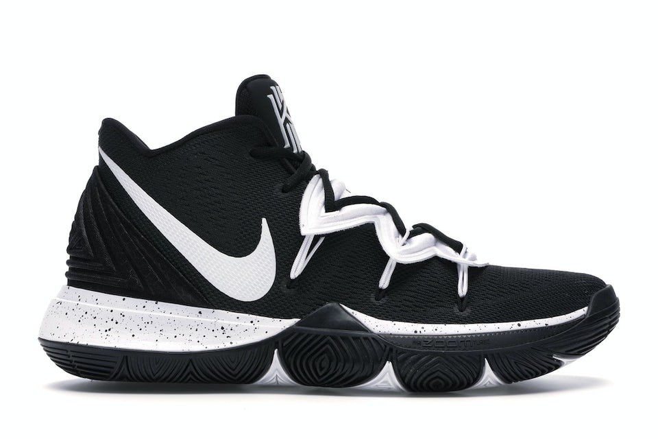 Nike Kyrie 5 Team Black White CN9519-002 Size US 10 Men's Sneakers