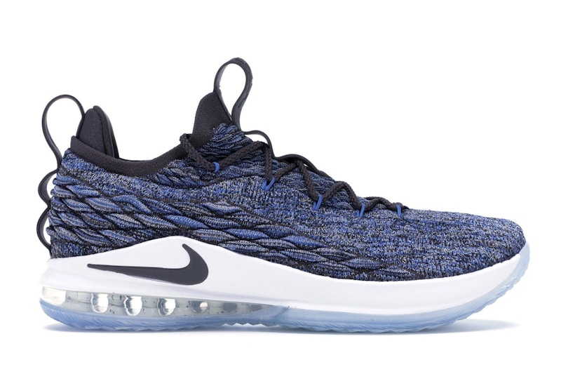 Navy blue best sale lebron 15