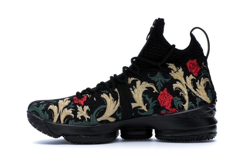 Nike LeBron 15 Performance Kith Closing