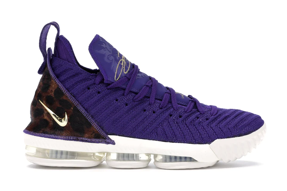 Nike LeBron 16 King Court Purple 0