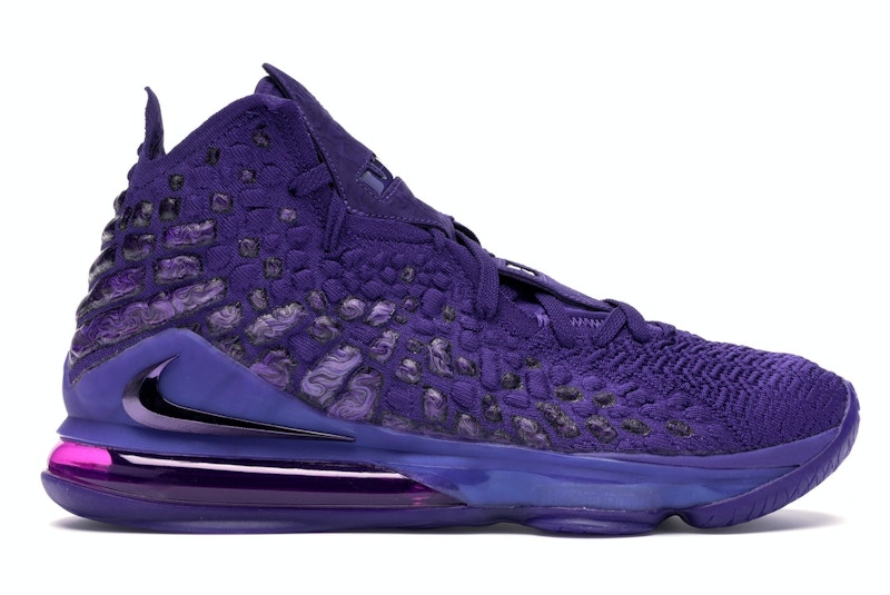 Womens hotsell lebron 17