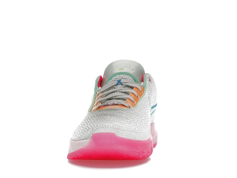Nike LeBron 20 Time Machine - 360° view 11