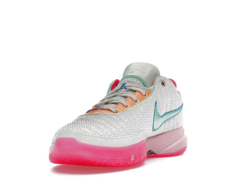 Nike LeBron 20 Time Machine - 360° view 13