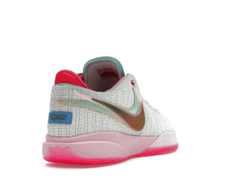 Nike LeBron 20 Time Machine - 360° view 31