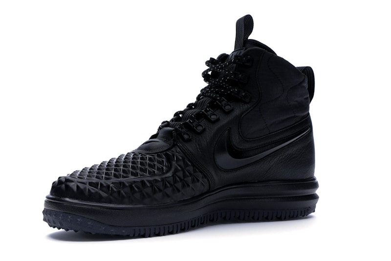 nike duck boots black