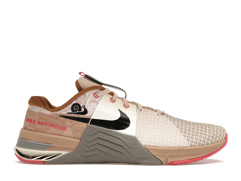 Rose gold nike metcons top