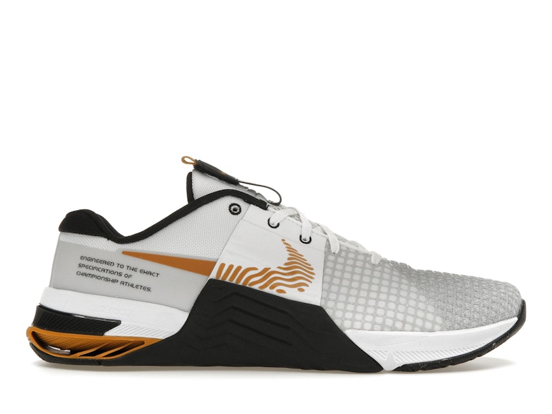 Black and gold metcon shop