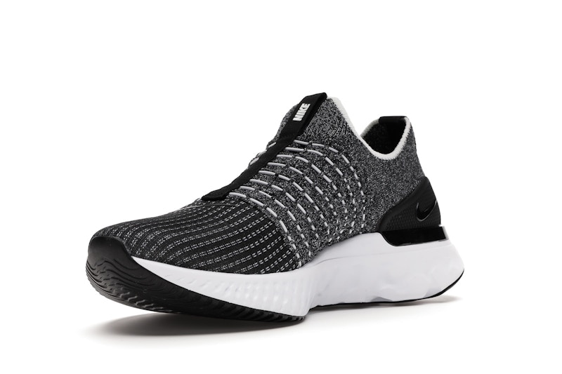 Nike React Phantom Run Flyknit 2 Black White Blend