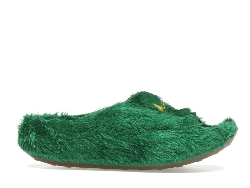 Nike ReactX Rejuven8 Slide .SWOOSH Touch Grass Kelly Green