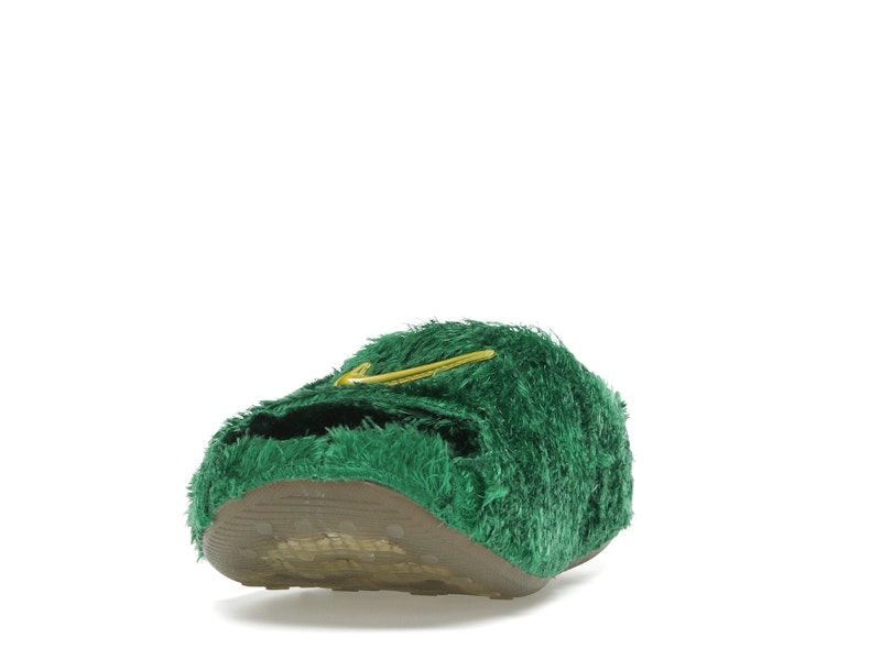 Nike ReactX Rejuven8 Slide .SWOOSH Touch Grass Kelly Green