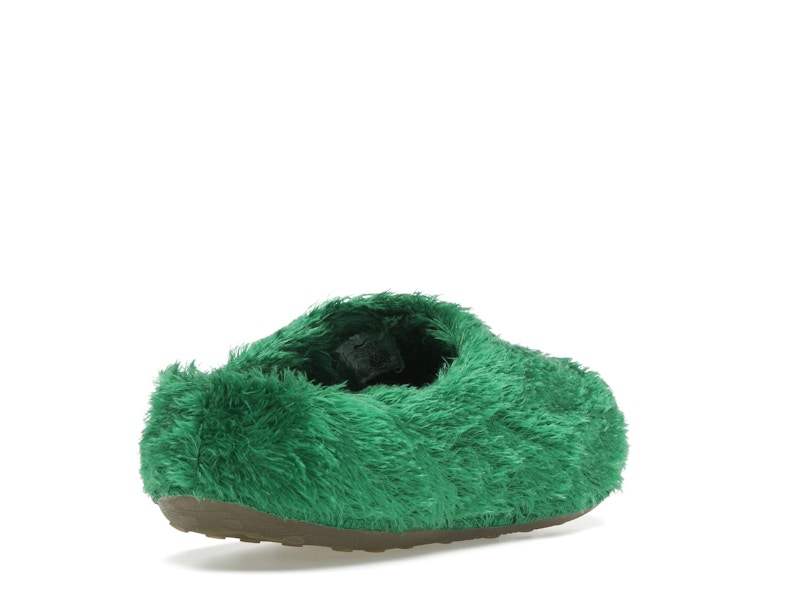 Nike ReactX Rejuven8 Slide .SWOOSH Touch Grass Kelly Green